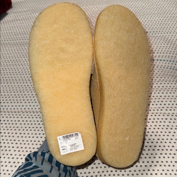 Men's Suede Clarks - Picture 4 of 6